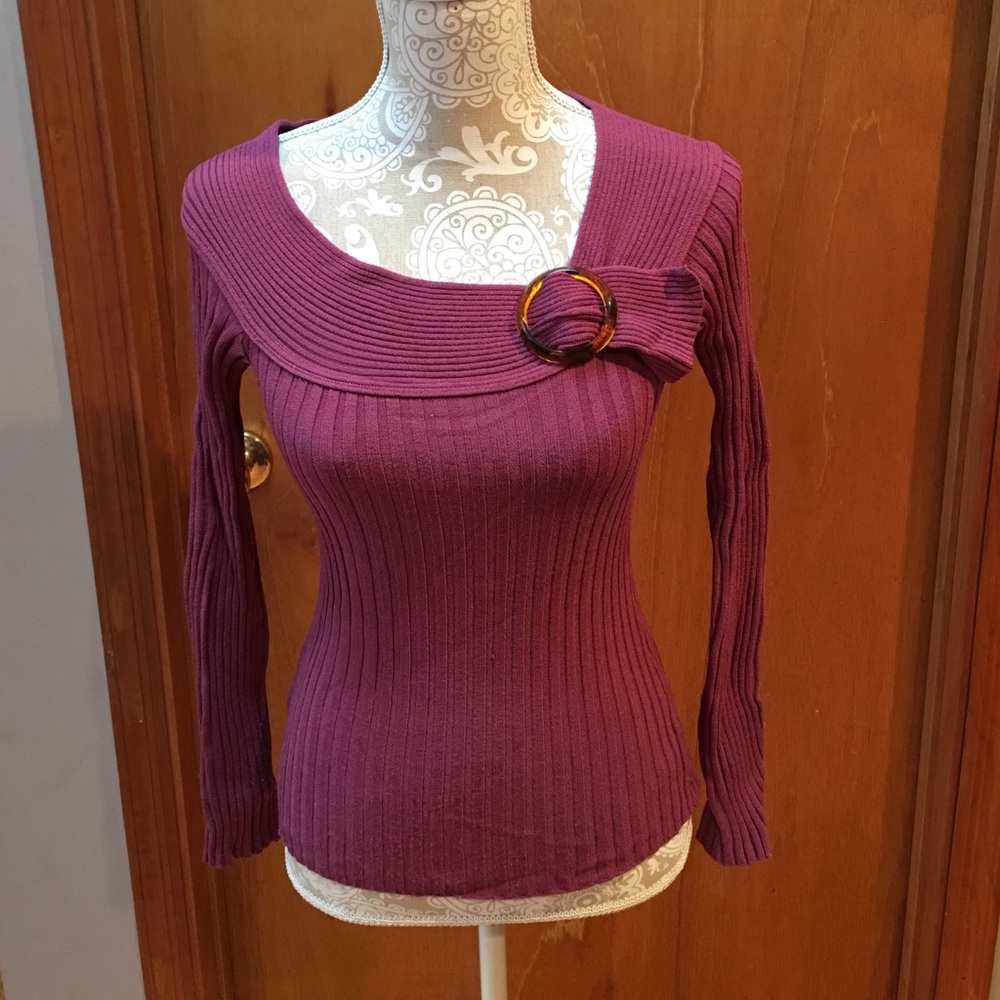 WOW Couture sweater. Size M